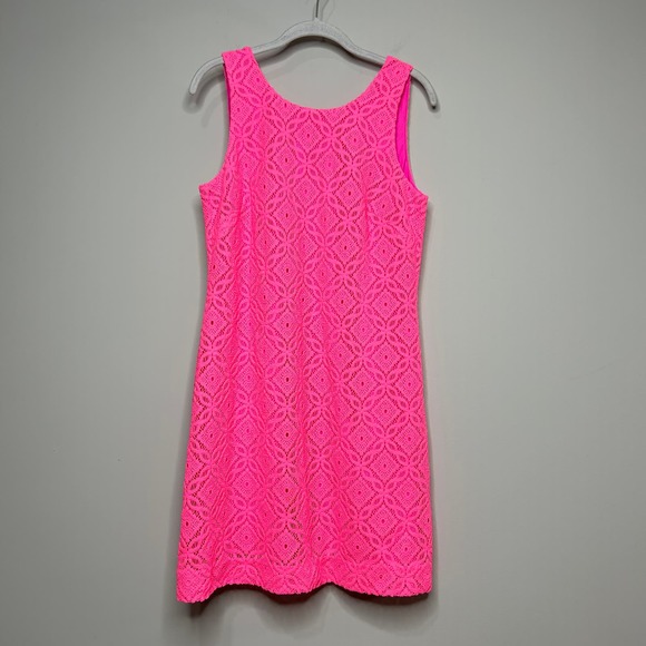 Lilly Pulitzer Dresses & Skirts - Lilly Pulitzer Pink Callie Shift Dress Knit Lace Size M